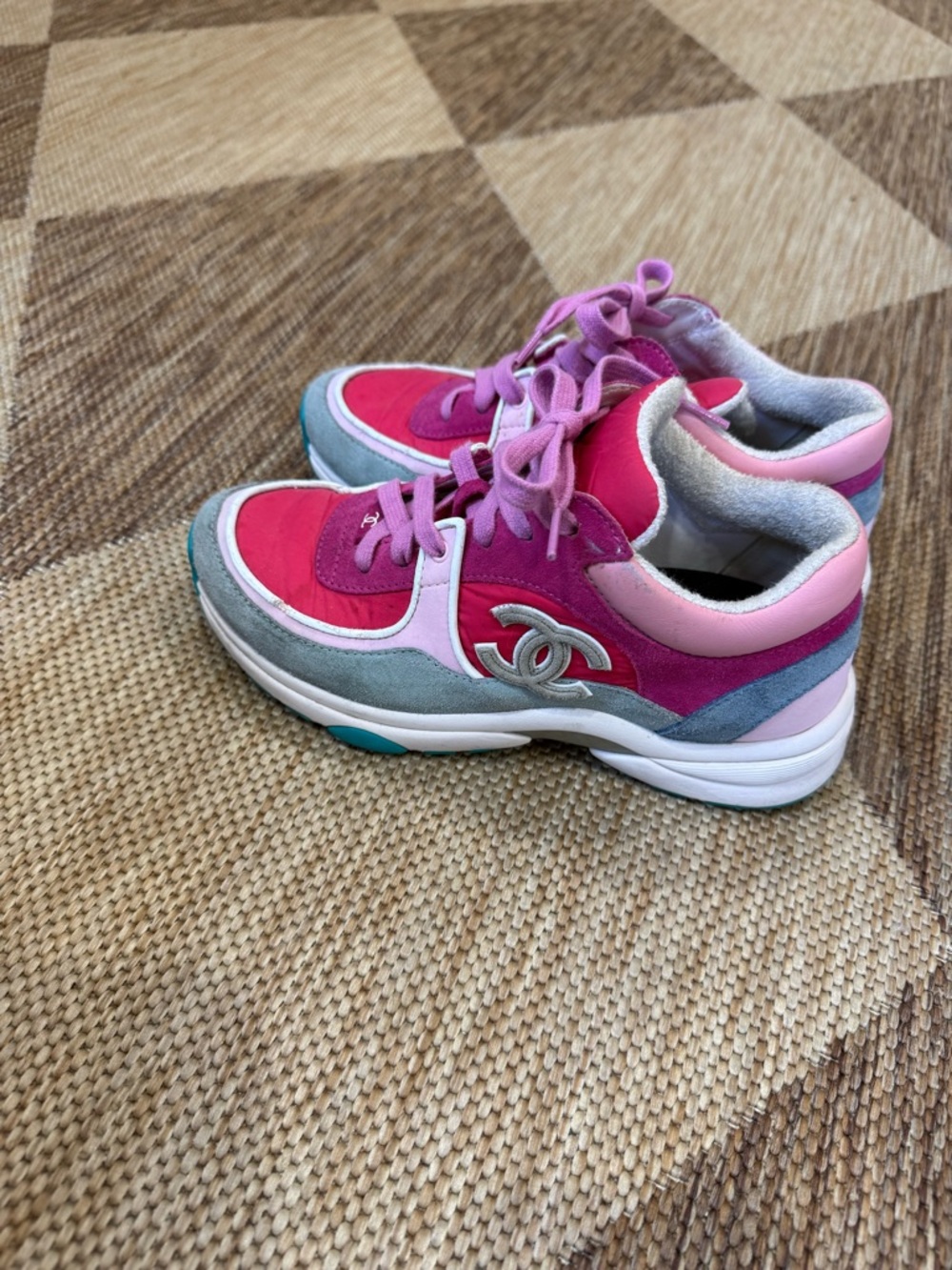 CHANEL Colorblock Suede & Leather Sneakers - Pink, Fuchsia, Mint - Picture 2 of 8